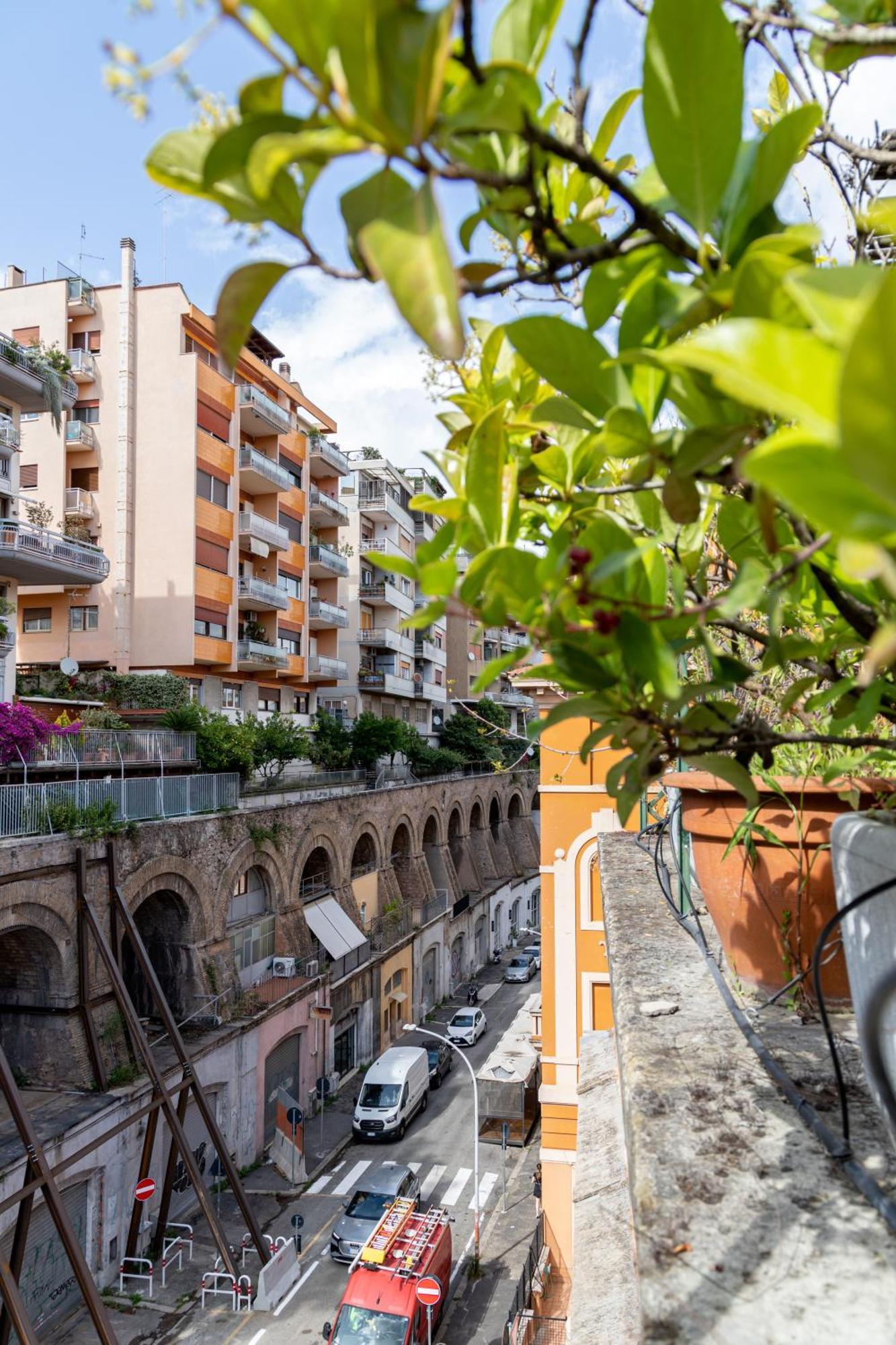 Your Trastevere Terrace Roma